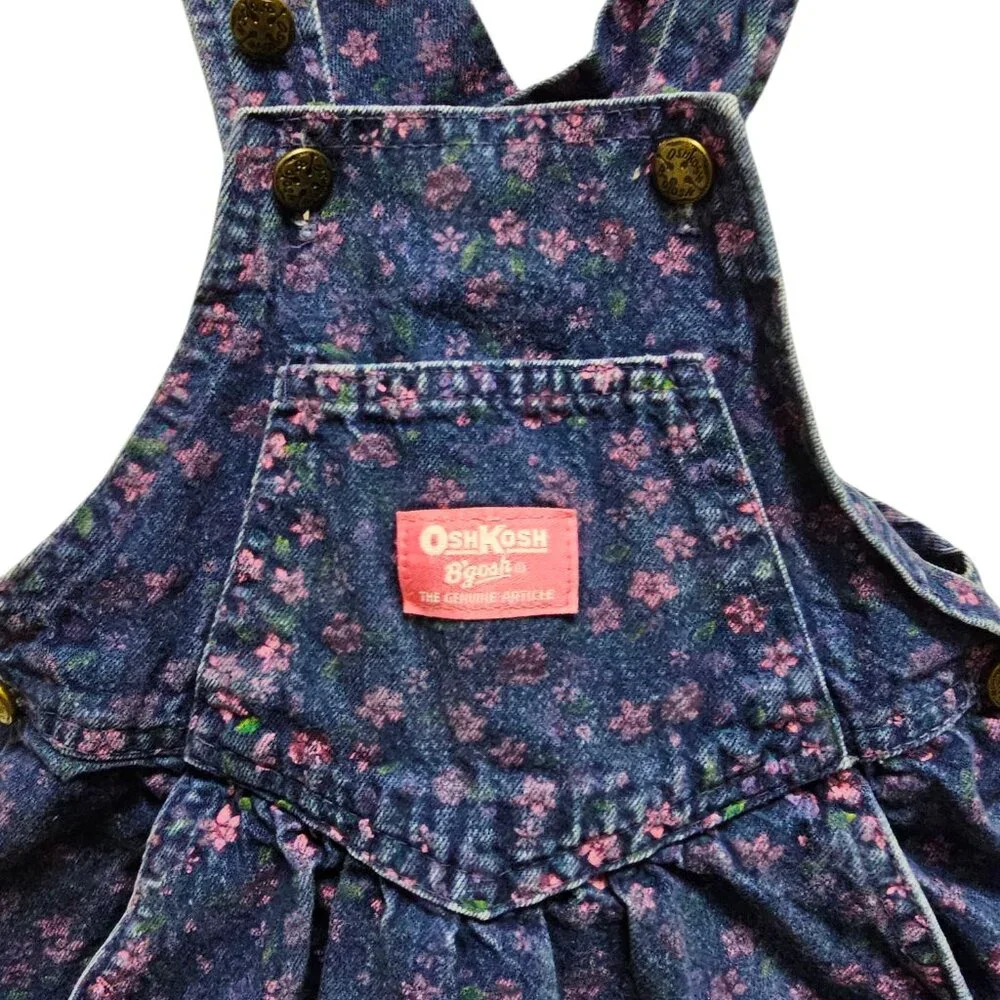 90s OshKosh B'gosh floral printed denim jumper dress . size 4 . made in USA